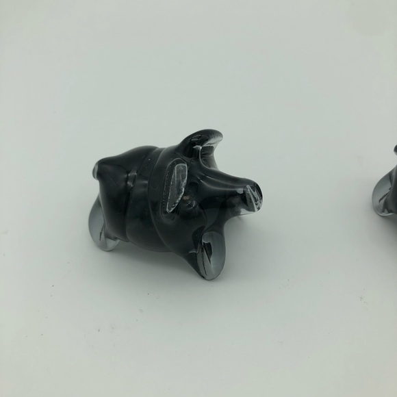 Miniature Glass Pigs - Picture 4 of 6